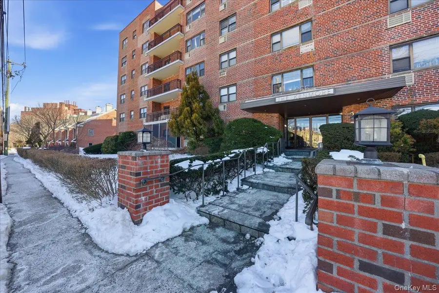 266 Pelham Road #4E, New Rochelle, NY 10805 - #2