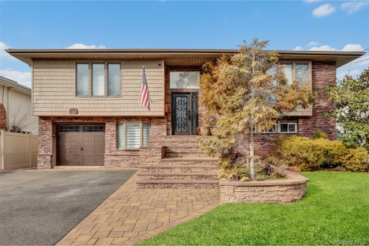 512 Links Drive E, Oceanside, NY 11572 - #1