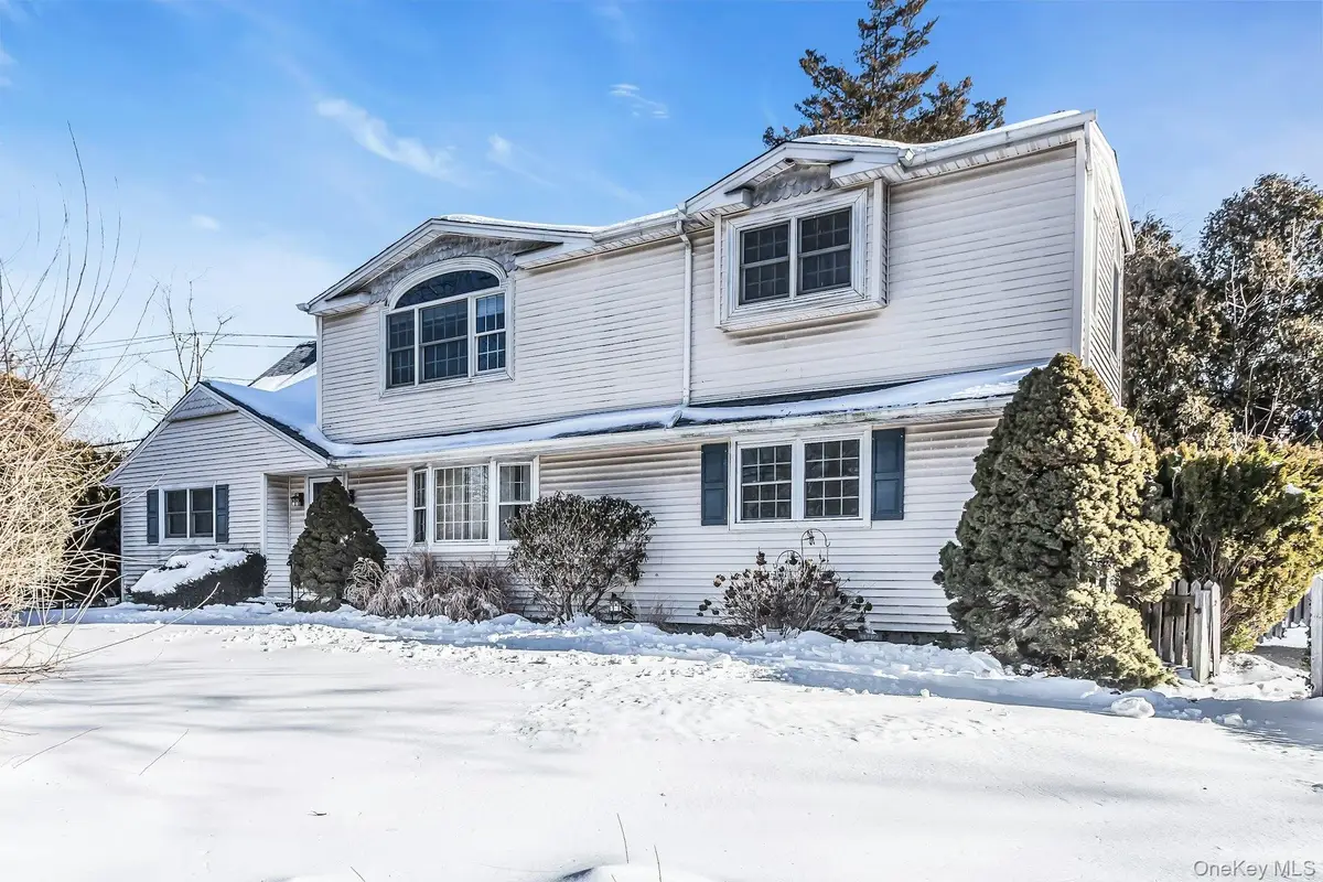 1 Towne Court, Melville, NY 11747 - Image #1