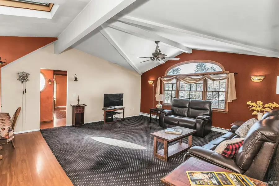 1 Towne Court, Melville, NY 11747 - Image #2