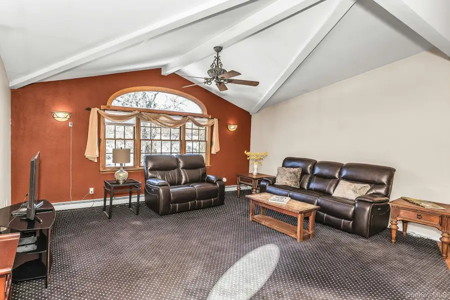 1 Towne Court, Melville, NY 11747 - Image #3