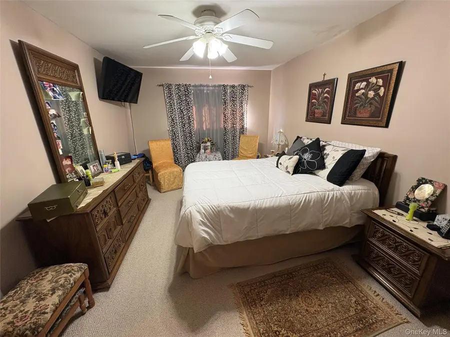 281 Graff Avenue, Bronx, NY 10465 - Image #2