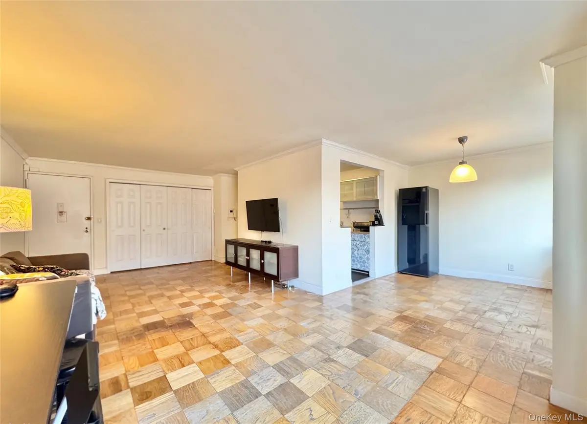 86-15 Broadway #3H, Elmhurst, NY 11373 - #1