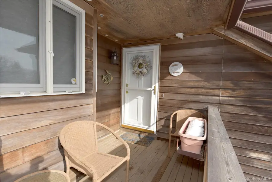 609 Fox Hill Drive, Baiting Hollow, NY 11933 - #2