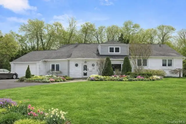 890 Thompson Drive, Bay Shore, NY 11706 - #1