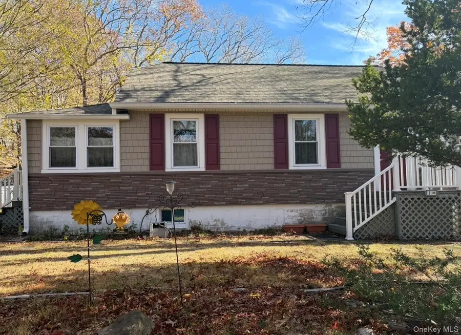 1 Tiana Drive, Sound Beach, NY 11789 - #2