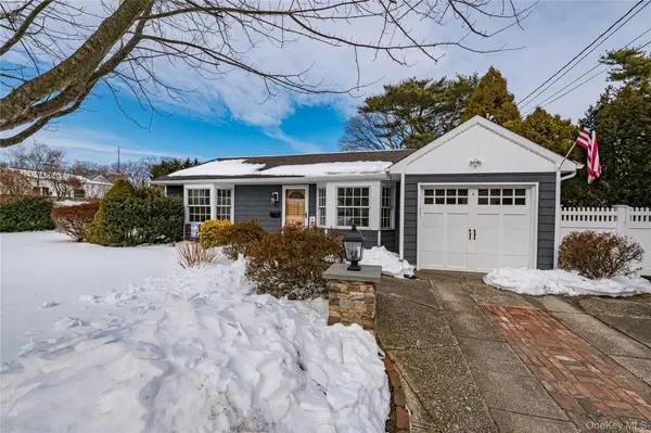 5 Breslau Street, Bay Shore, NY 11706