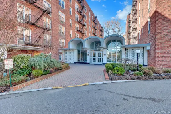 54-44 Little Neck Parkway #4S, Little Neck, NY 11362