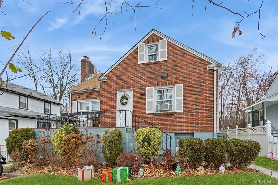 151 Gertrude Avenue, Mamaroneck, NY 10543 - #2