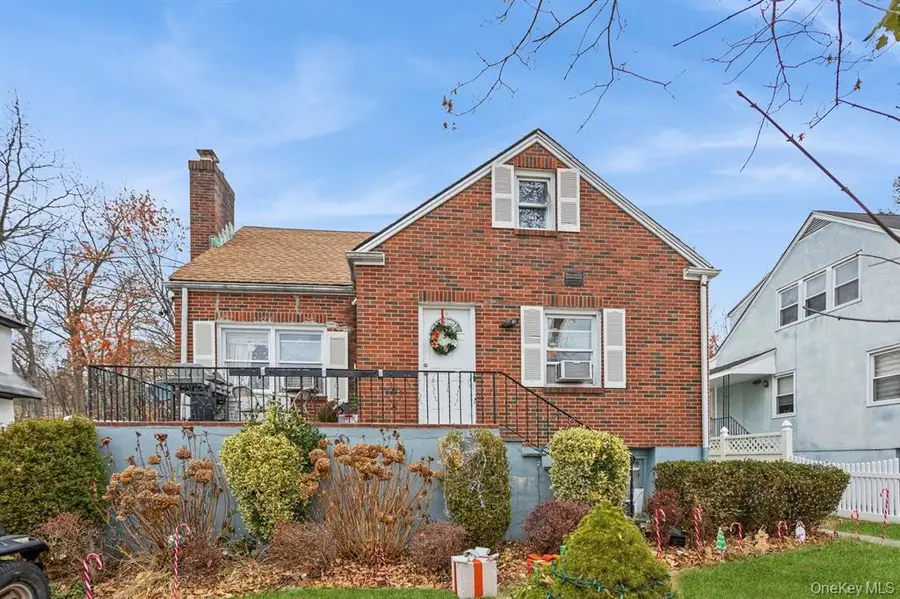 151 Gertrude Avenue, Mamaroneck, NY 10543 - #3