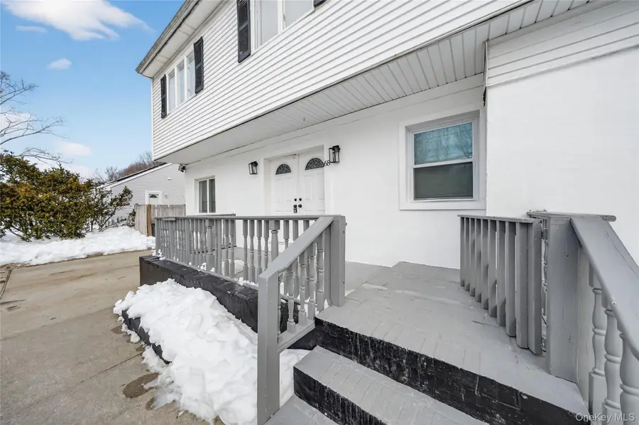 68 Champlain Street, Port Jefferson Station, NY 11776 - #3