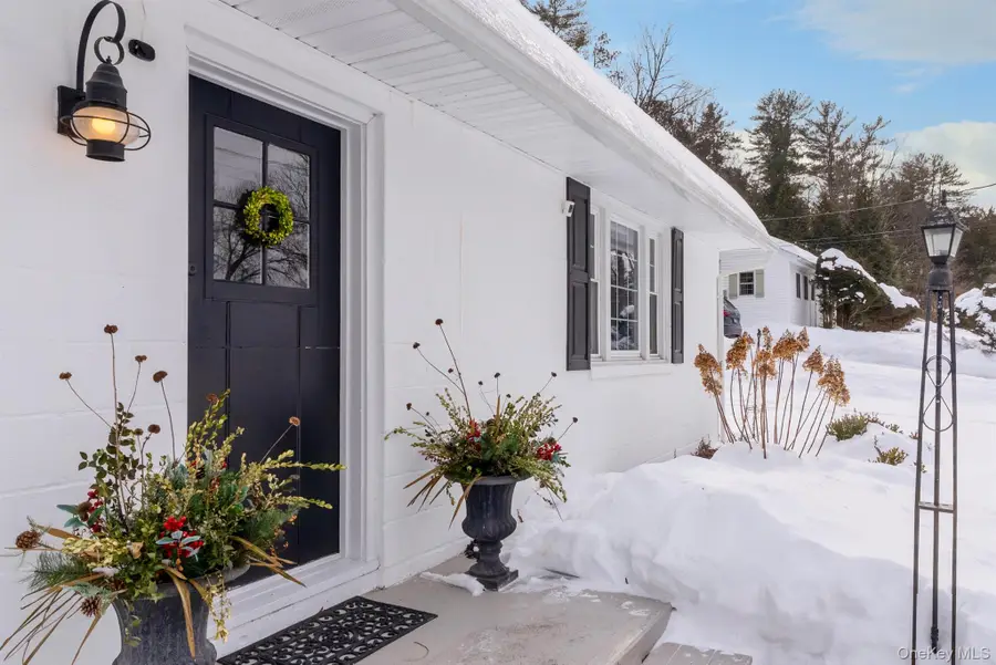 323 Hillside Avenue, Hurley, NY 12443 - #3