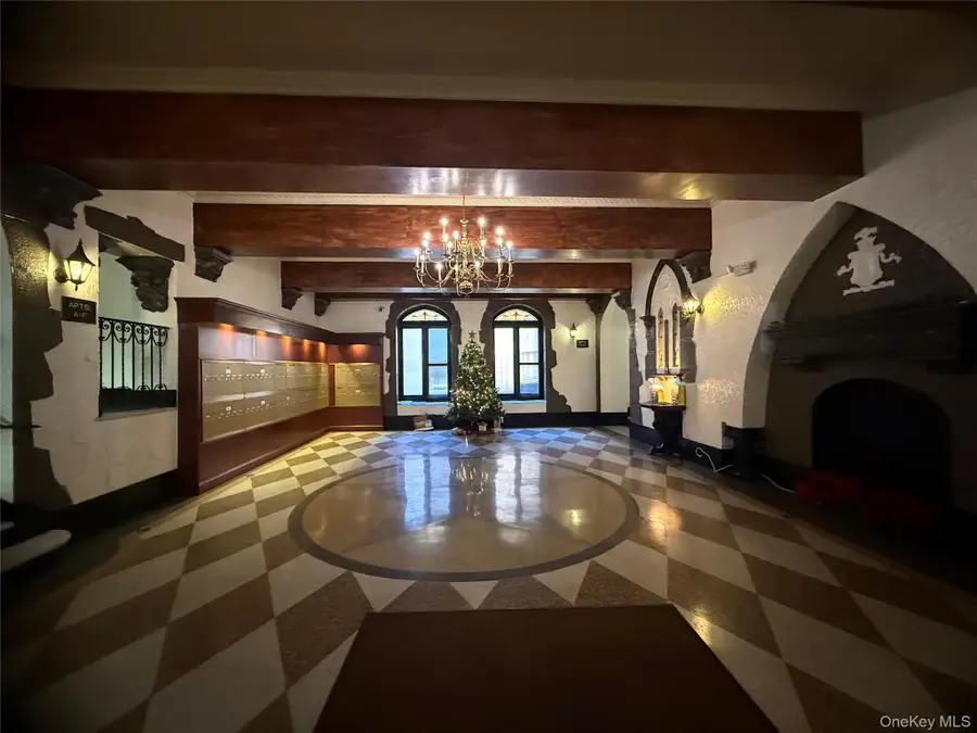 10 Nosband Avenue #5G, White Plains, NY 10605 - #3