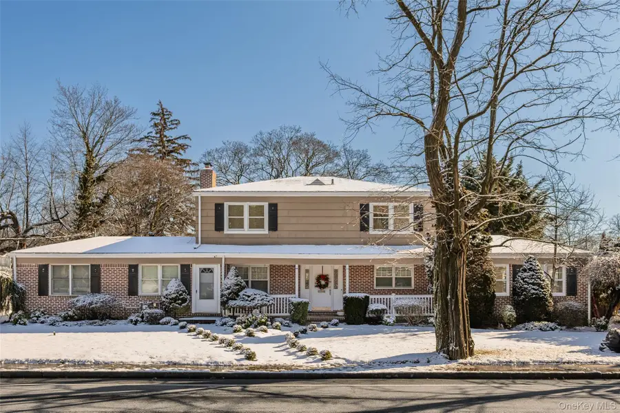 467 Hempstead Avenue, Rockville Centre, NY 11570 - #2