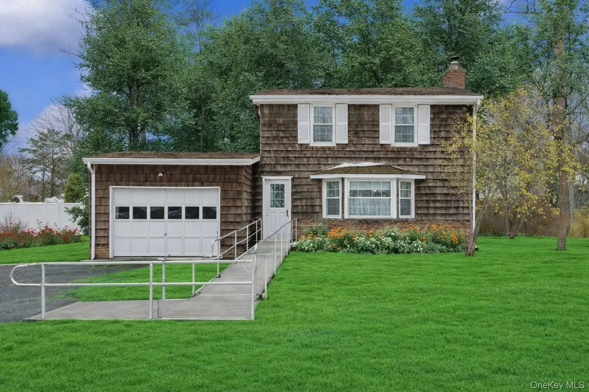 6 Oak Street, Saint James, NY 11780 - #1