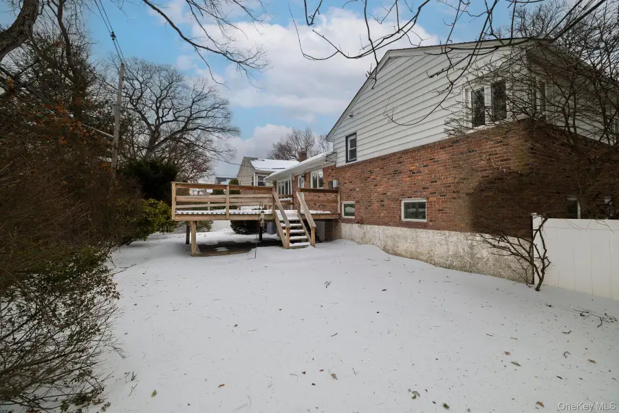 105 Reeve Road, Rockville Centre, NY 10013 - #3