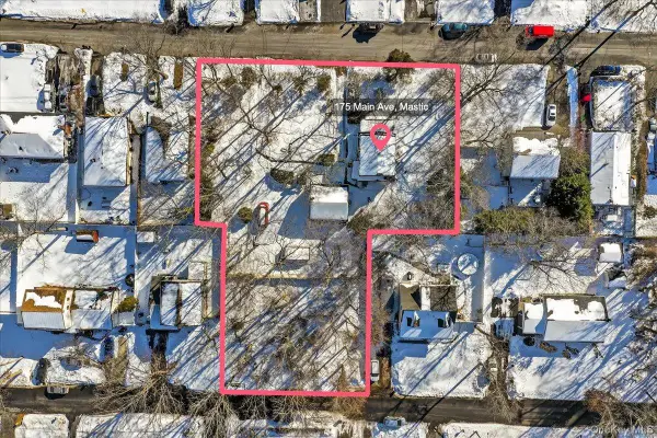 175 Main Avenue, Mastic, NY 11950