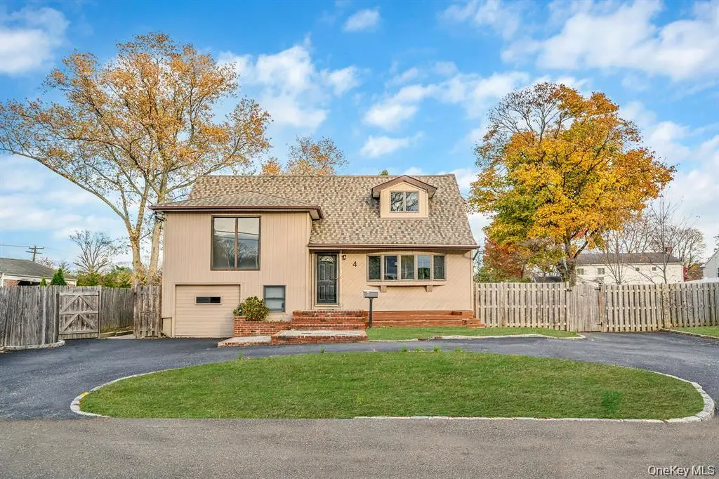 4 Sibley Place, Huntington Station, NY 11746 - #1