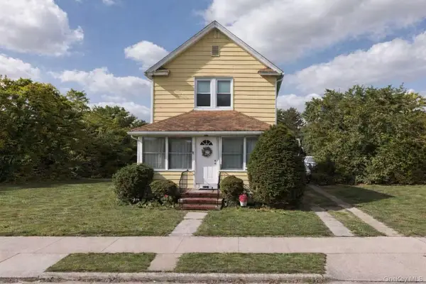 605 N 1st Street, New Hyde Park, NY 11040