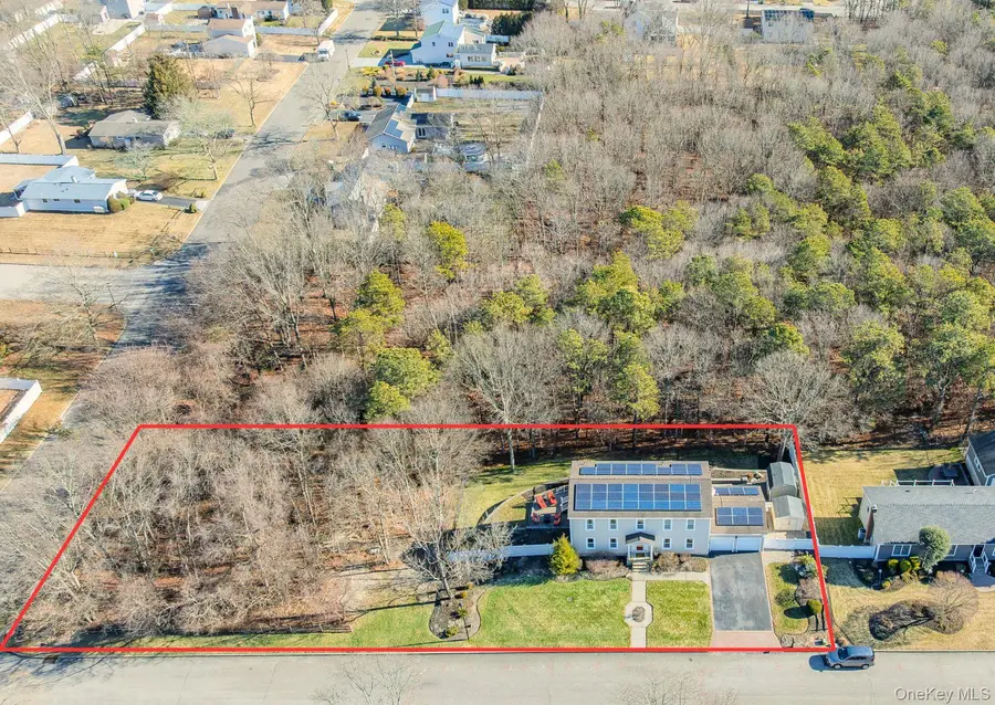 123 9th Avenue, Holtsville, NY 11742 - #2