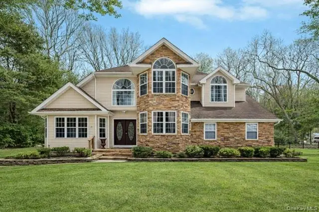 18 Darcy Avenue, Manorville, NY 11949 - #1