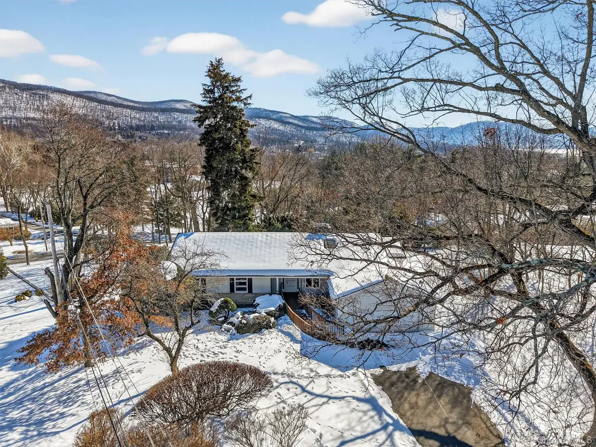 7 Wodenethe Drive S, Beacon, NY 12508 - #1