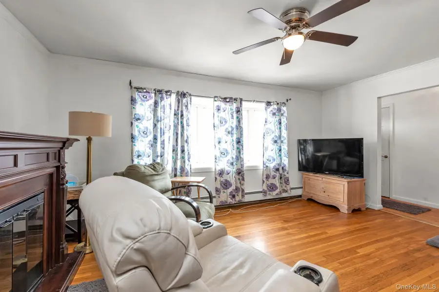 104 Meade Avenue, Bethpage, NY 11714 - #2