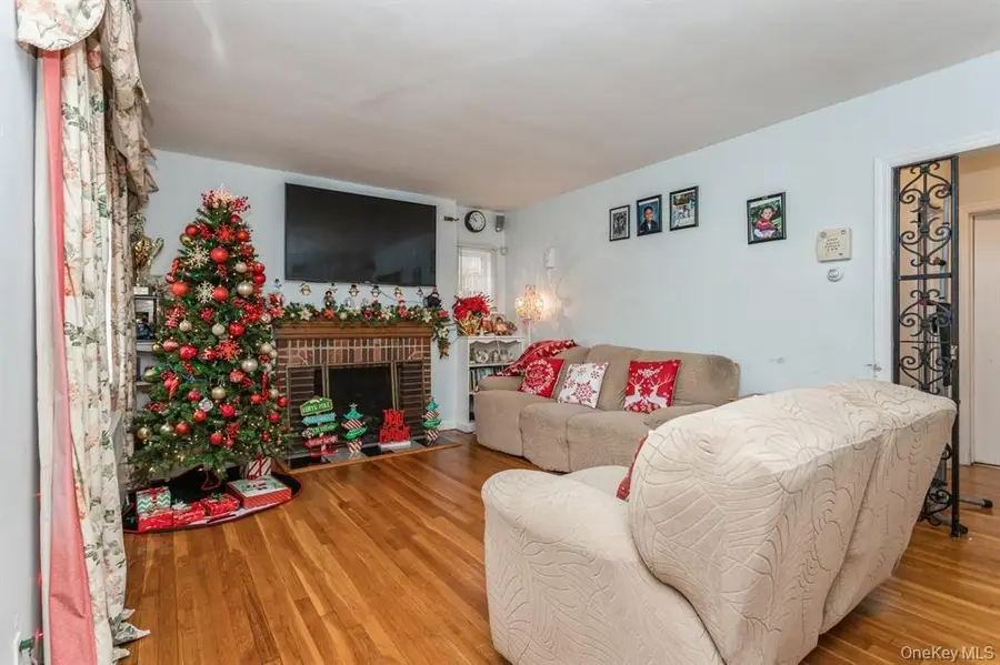 151 Gertrude Avenue, Mamaroneck, NY 10543 - #3