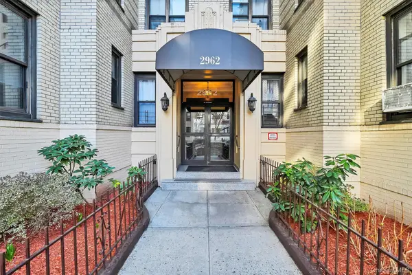 2962 Decatur Avenue #5th Floor, Bronx, NY 10458