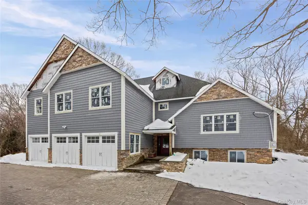 31 Valentine Road, Shoreham, NY 11786