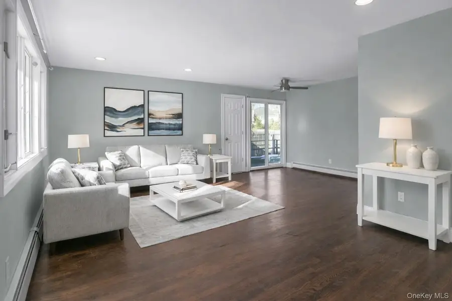 7 Miller Drive, Lake Grove, NY 11755 - #2