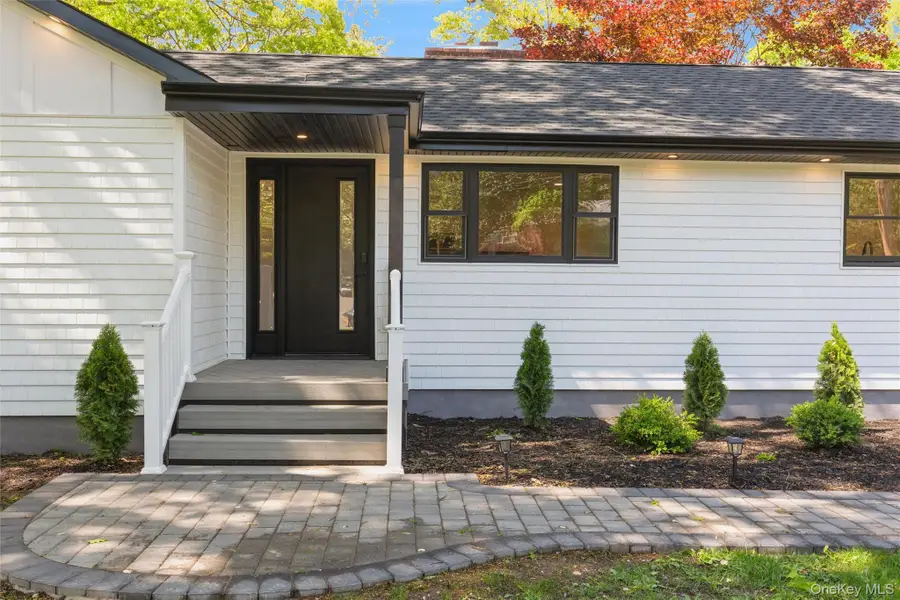 7 Magnolia Lane, Miller Place, NY 11764 - #3