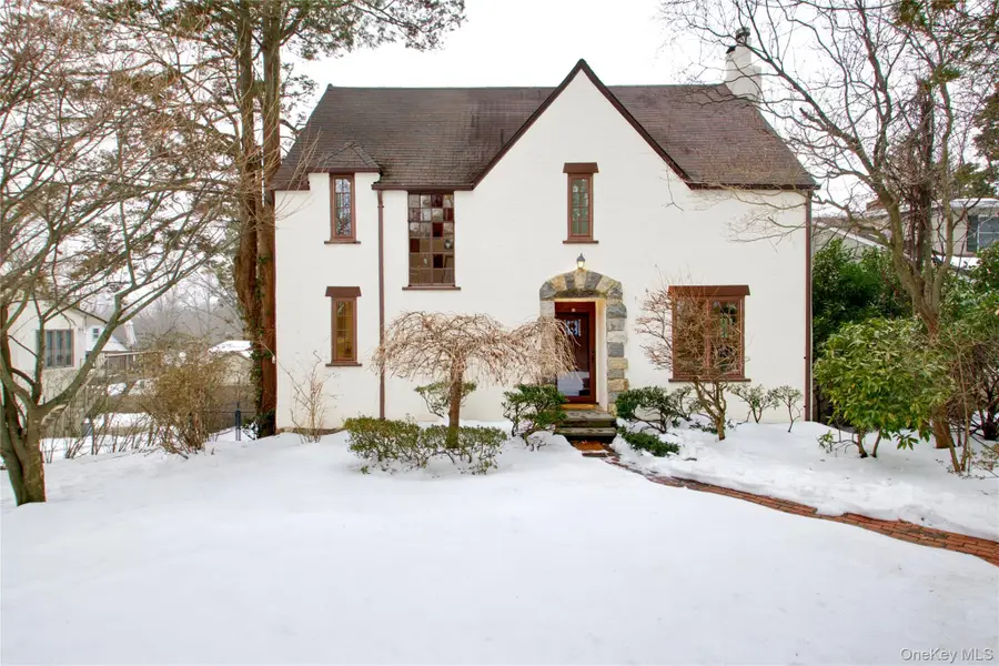 27 Oakland Drive, Port Washington, NY 11050 - #2