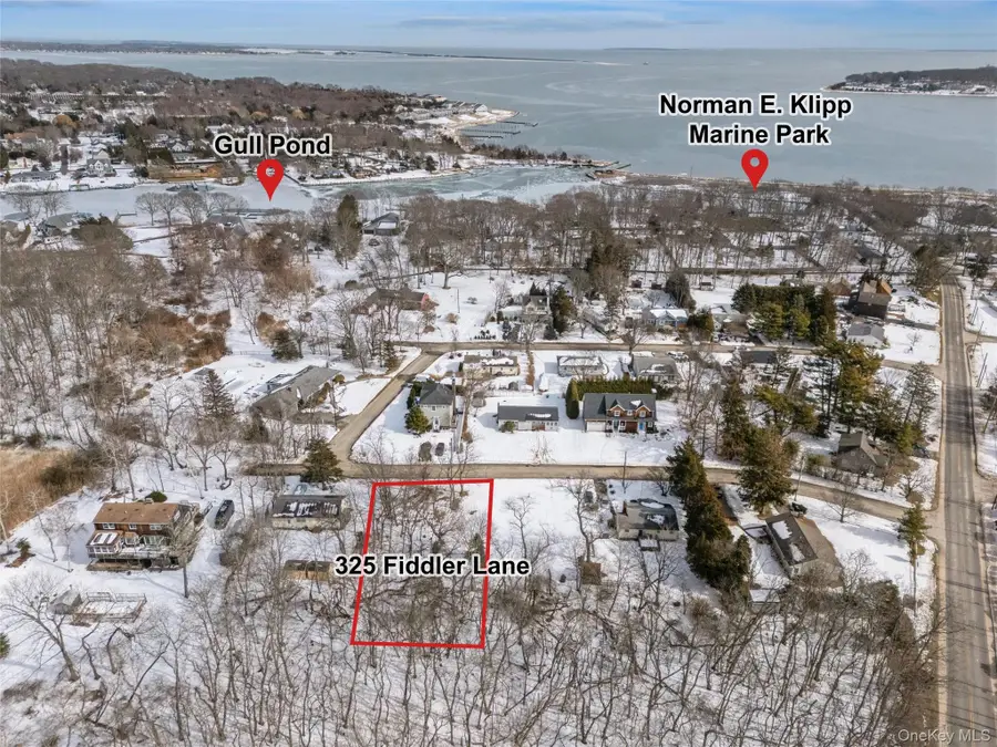 325 Fiddler Lane, Greenport, NY 11944 - #2