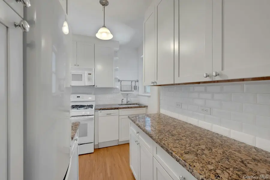 640 W 231st Street #7E, Bronx, NY 10463 - #3