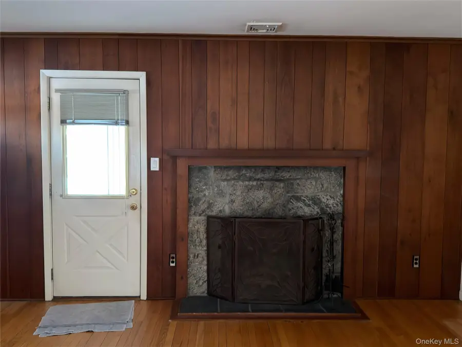 1000 Gin Lane, Southold, NY 11971 - #2