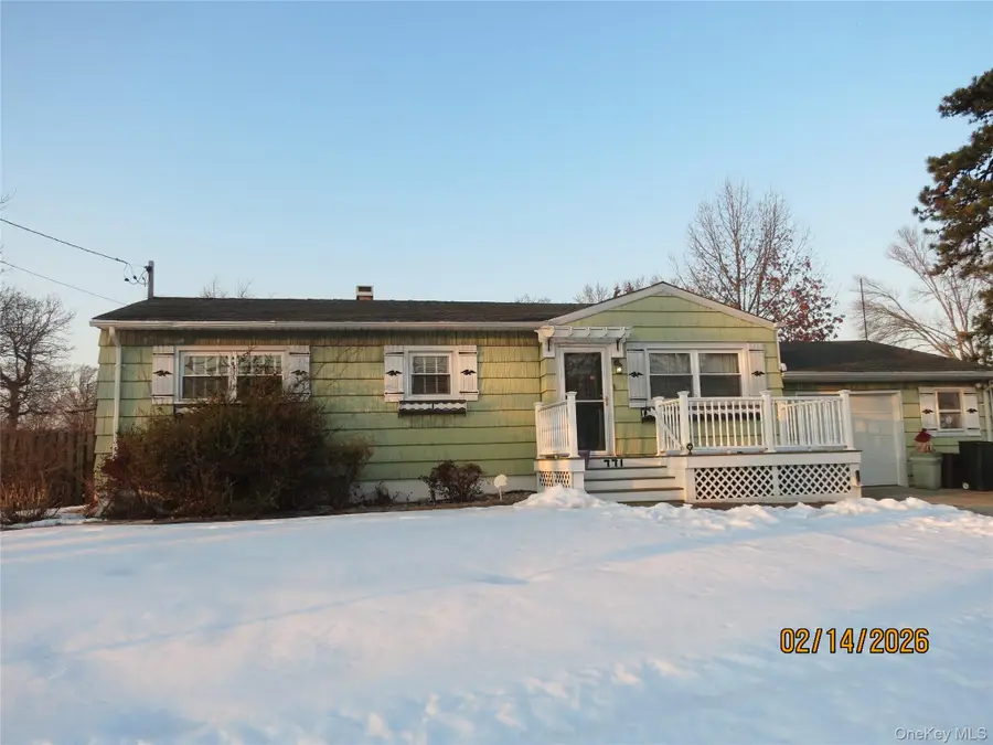 771 Peconic Avenue, West Babylon, NY 11704 - #2