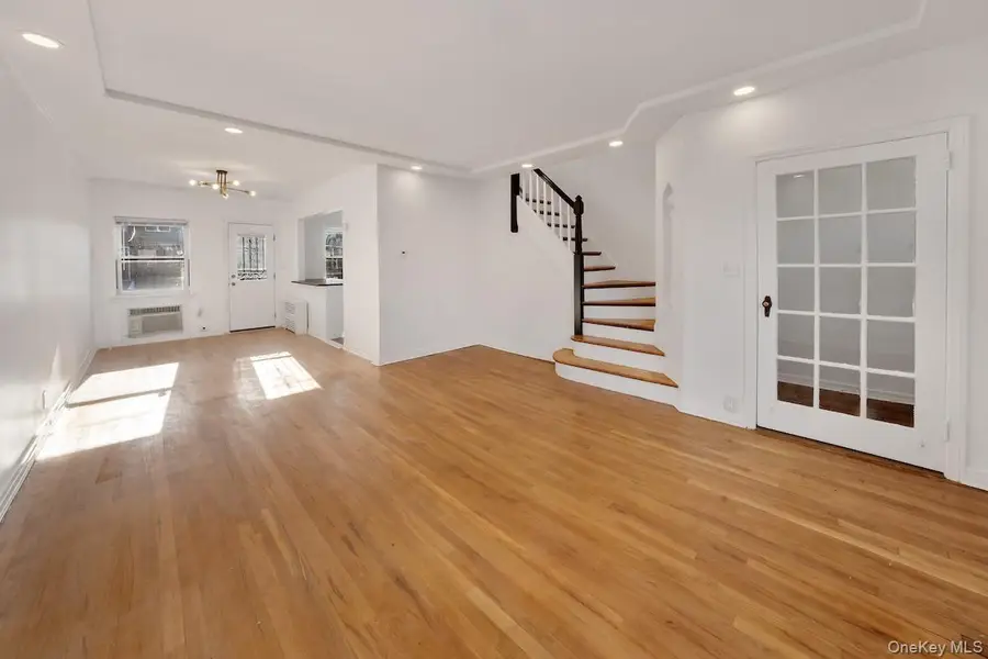 8256 Eliot Avenue, Middle Village, NY 11379 - #3