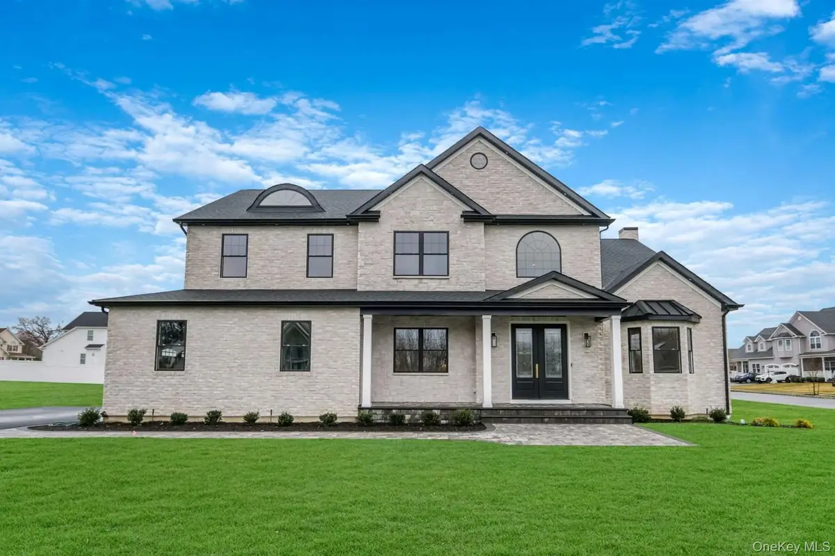 457 Pond Path, East Setauket, NY 11733 - #1