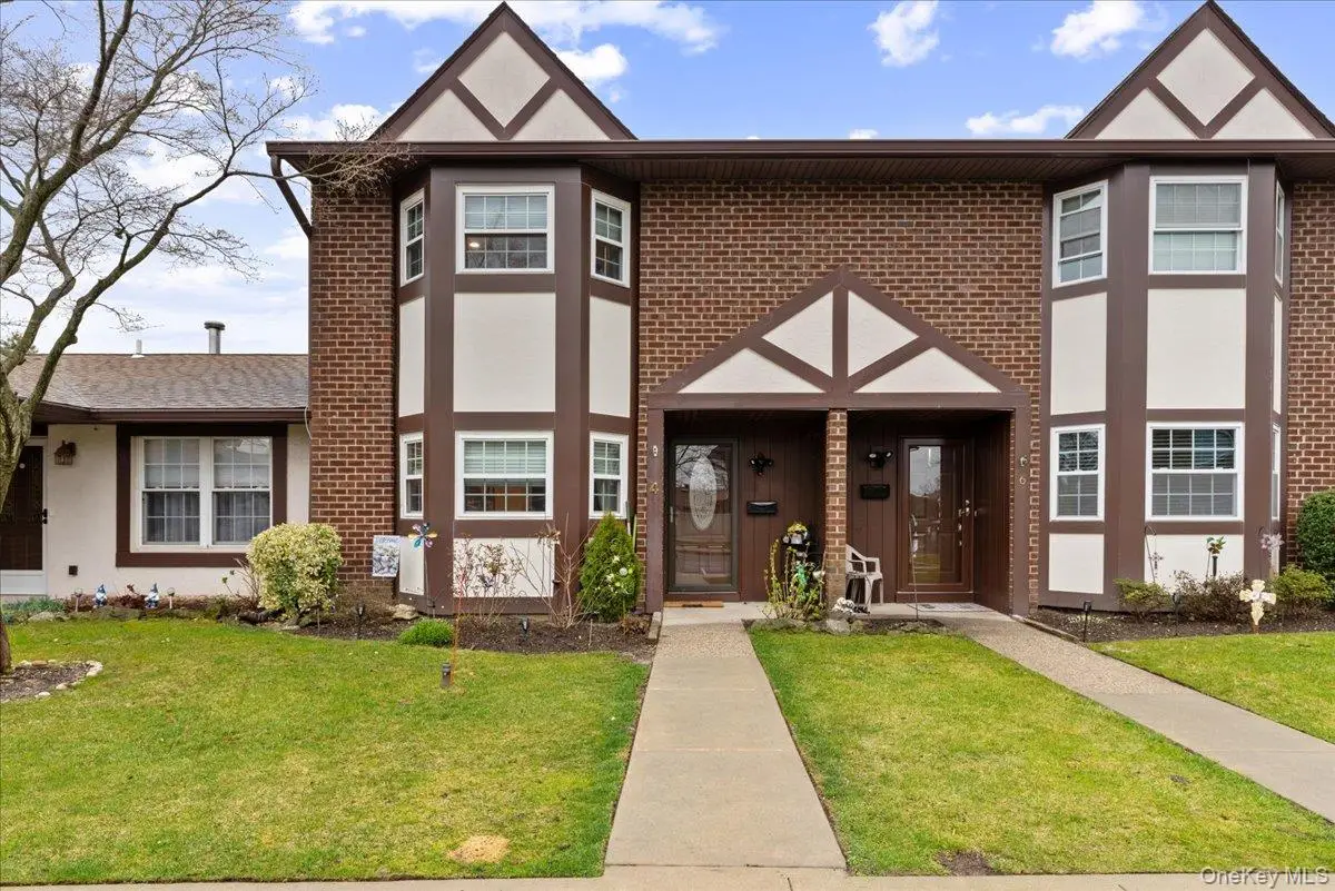 4 Raintree Court #4, Deer Park, NY 11729 - #1