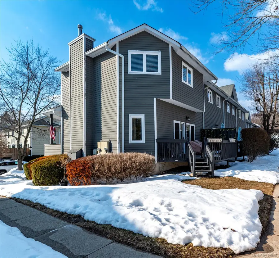 97 Village Green, Bardonia, NY 10954 - #2