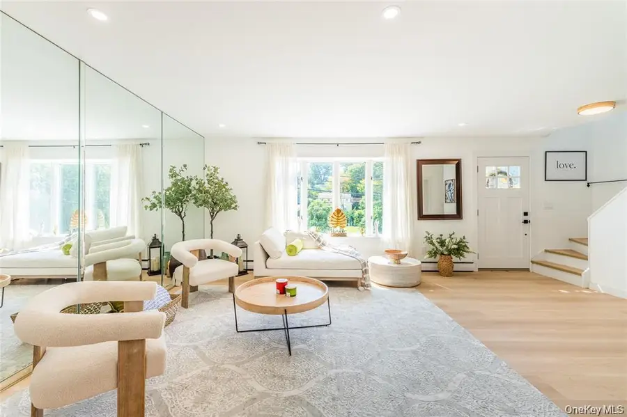 120 Glenwood Road, Glenwood Landing, NY 11547 - #2