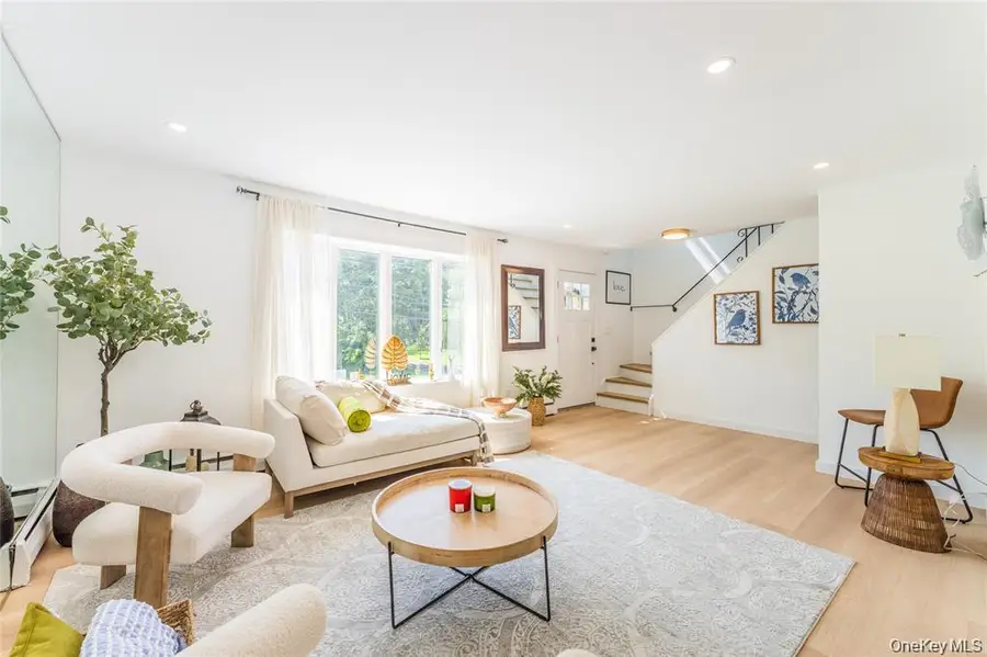 120 Glenwood Road, Glenwood Landing, NY 11547 - #3