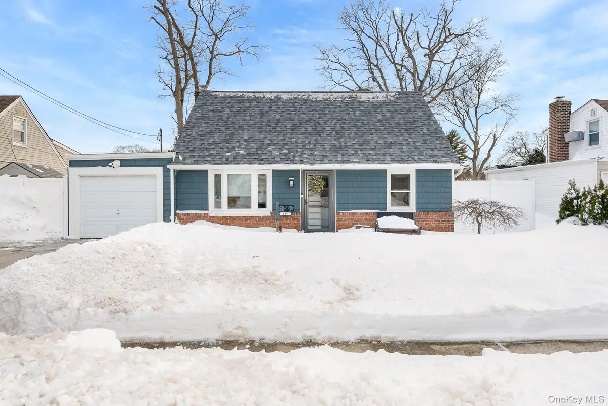 126 Boston Avenue, Massapequa, NY 11758 - #1