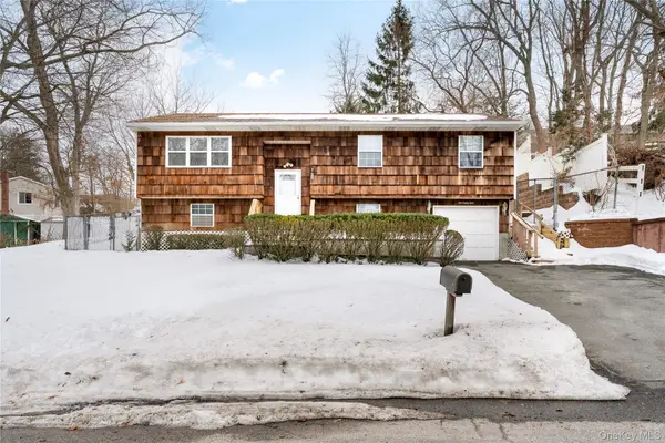 189 Broadway, Rocky Point, NY 11778