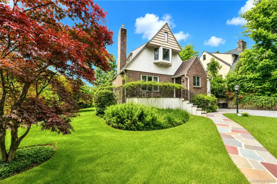10 Cherry Avenue, New Rochelle, NY 10801 - #2