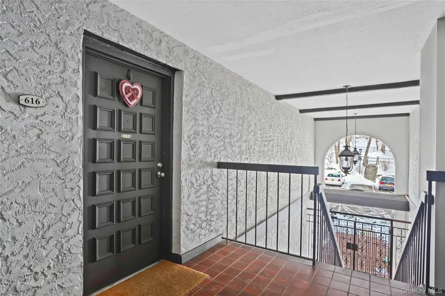 616 Kemeys Cove #616, Briarcliff Manor, NY 10562 - #3