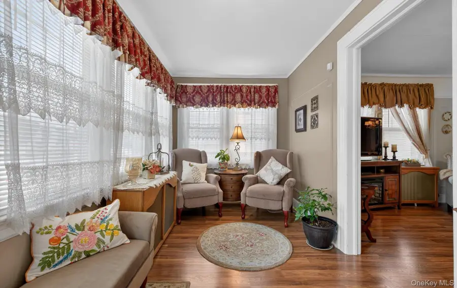 44 Remsen Street, Elmont, NY 11003 - #3