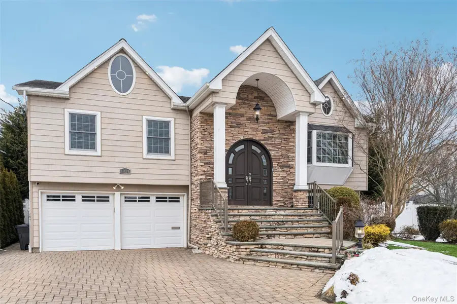 1827 Glenn Lane, Merrick, NY 11566 - #2