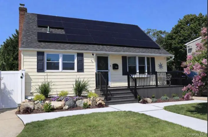 1300 Lakeside Drive, Wantagh, NY 11793 - #1